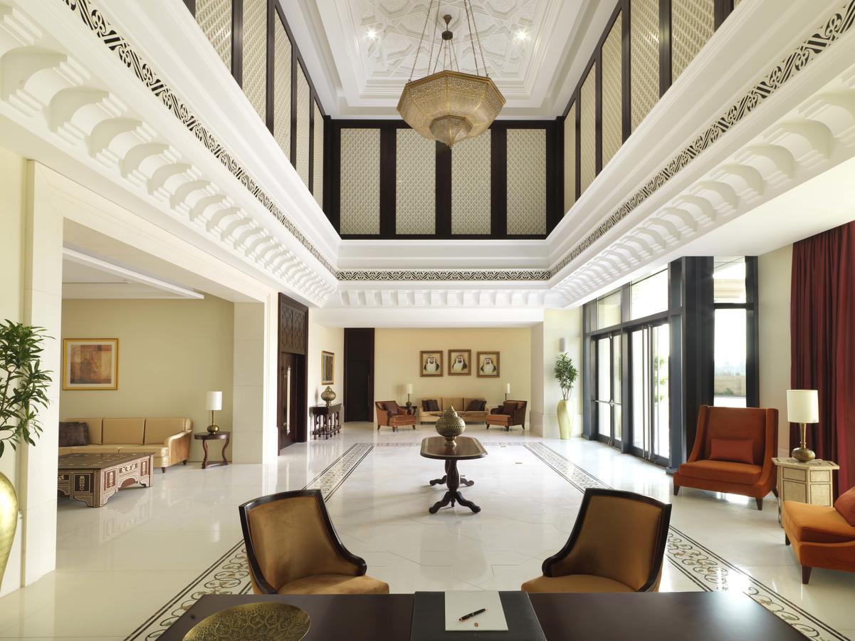 Bab Al Qasr