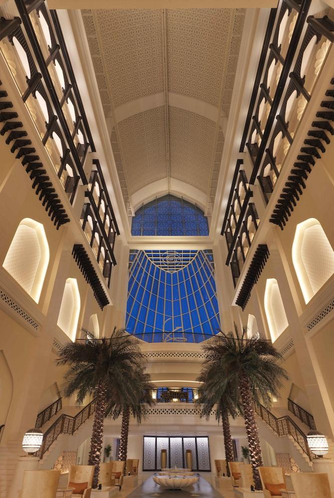 Bab Al Qasr